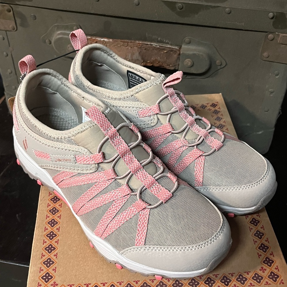 Skechers women’s memory foam hiking shoes “Seager Hiker”